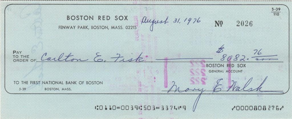 Mike Piazza broke Carlton Fisk's record for homers by a catcher