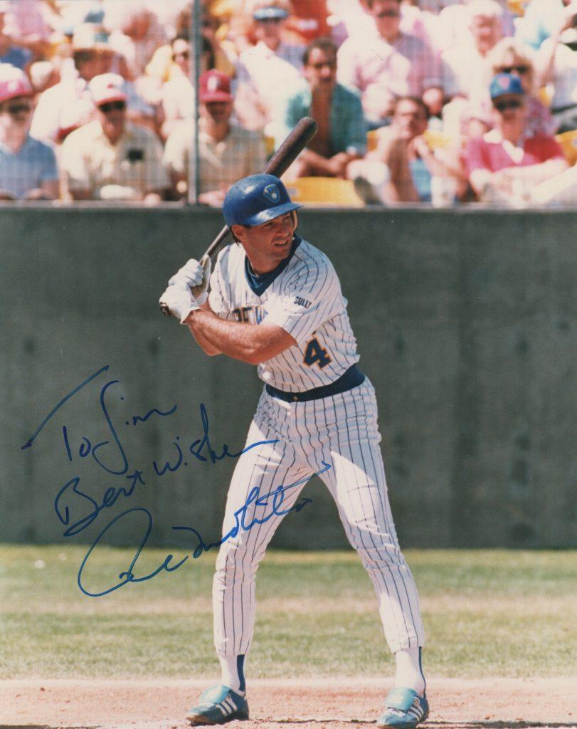 After 15 seasons with the Brewers, Molitor signed with the Blue Jays in December of '92